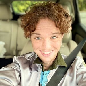 Meet your Posher, Tobin